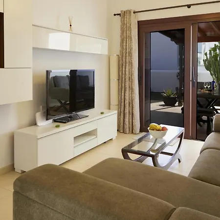 225 - Doyle By Villas Now Ltd Playa Blanca (Lanzarote)